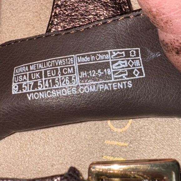 Vionic Women's Metallic Brown Sandals - Picture 5 of 5